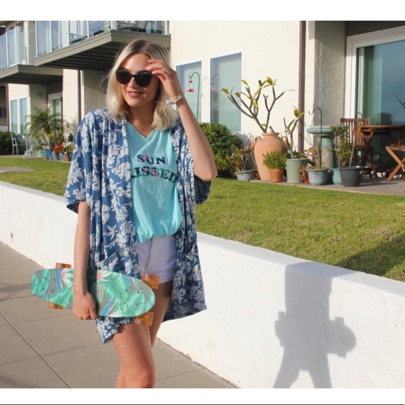 Hawaiian Blossom Kimono.